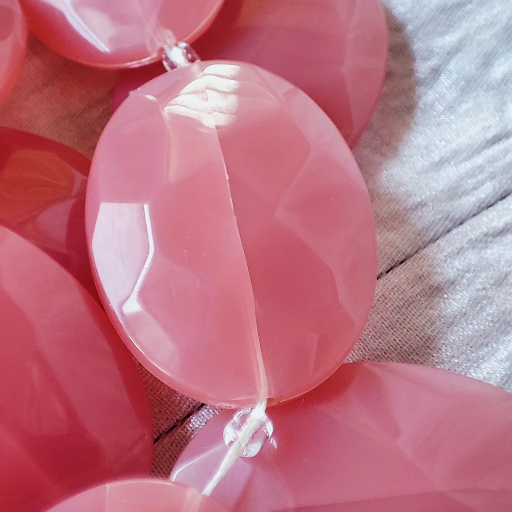 Salmon Color Faceted Translucent Acrylic Lucite Large Oval Flat Bead Necklace